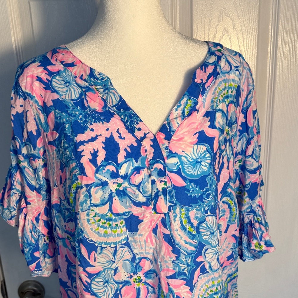 Lilly Pulitzer Blue and Pink Floral Blouse - Picture 2 of 6